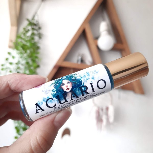 Roll on zodiacal Acuario